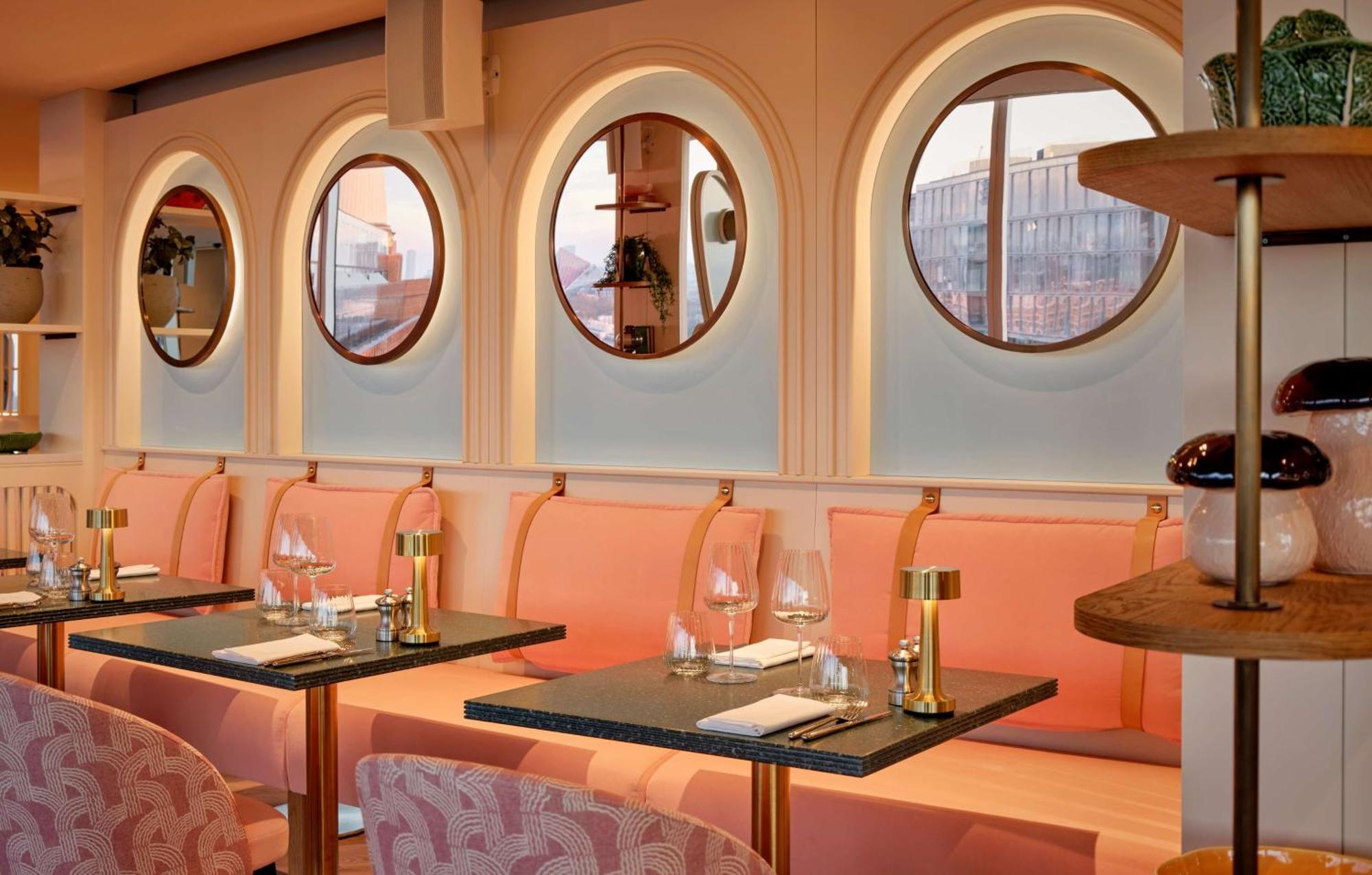 Art'Otel London Battersea Power Station, Powered By Radisson Hotels Extérieur photo The interior of the restaurant