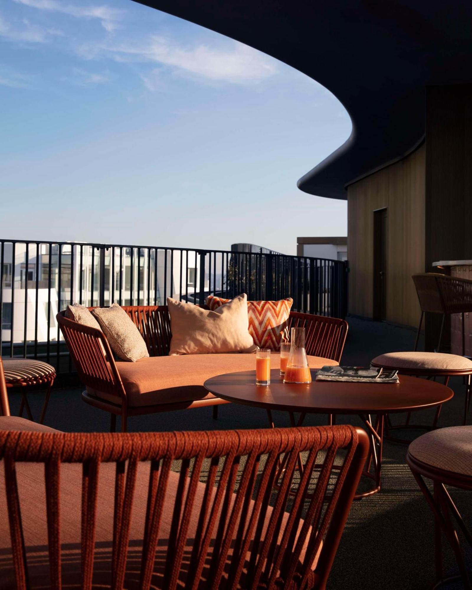 Art'Otel London Battersea Power Station, Powered By Radisson Hotels Extérieur photo The Terrace at the Mandarin Oriental, Paris